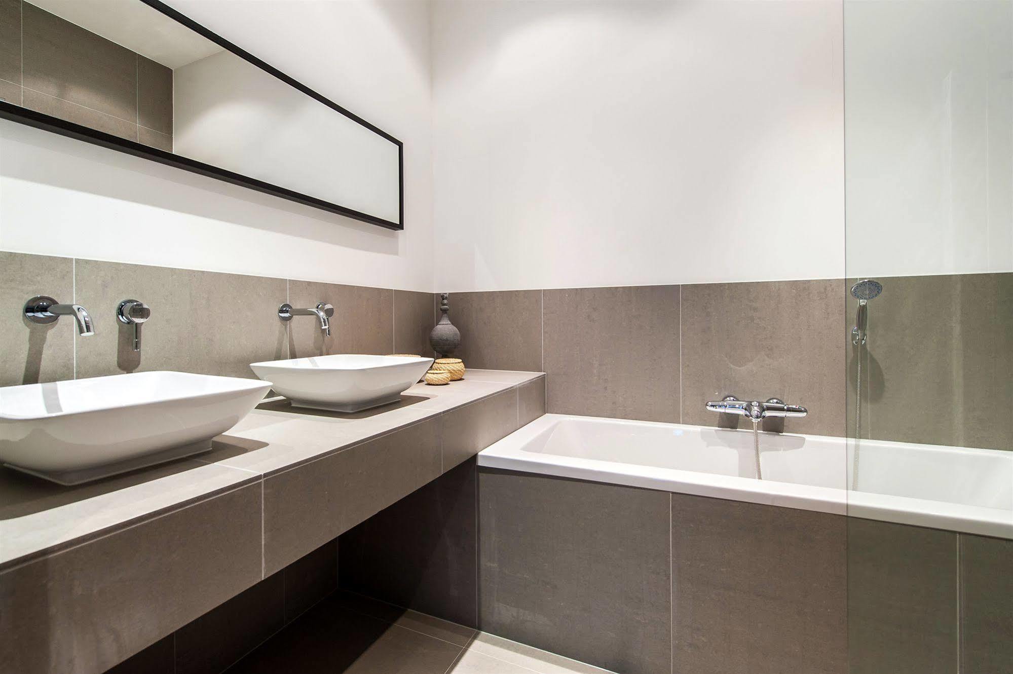 Short Stay Group Tropen Serviced Apartments Амстердам Экстерьер фото