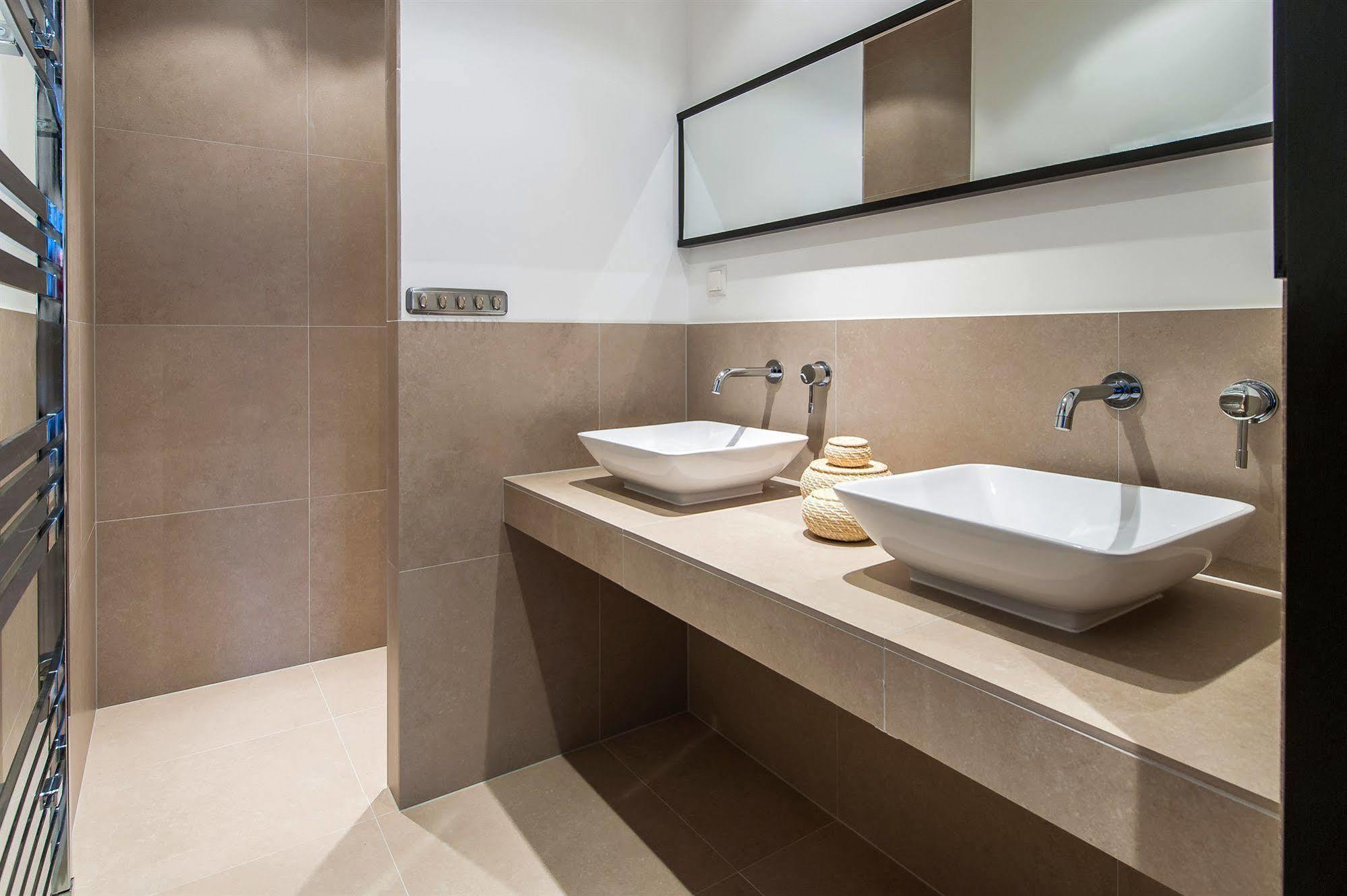 Short Stay Group Tropen Serviced Apartments Амстердам Экстерьер фото
